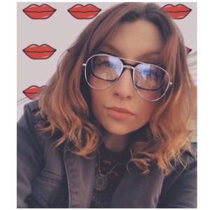 Meet your Posher, Justine